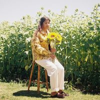 Nabihah Iqbal - Sunflower