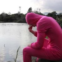 Pink Guy - FINNA BUST A NUT