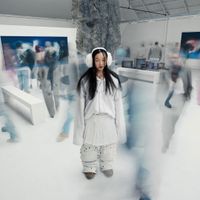 AUDREY NUNA - locket