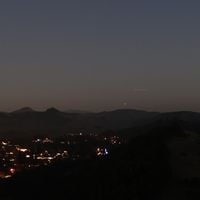 YOYLECAKE - Night Mote