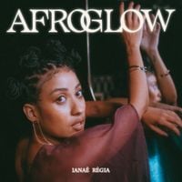 Iana&ecirc; R&eacute;gia - AFROGLOW