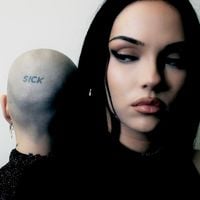 Maggie Lindemann - deprecating