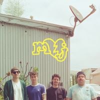 Mom Jeans. - Bear Market