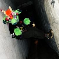 r u s s e l b u c k - RUIN MY LIFE (lick my russy and my crack)