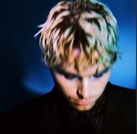 Luke Hemmings - Shakes