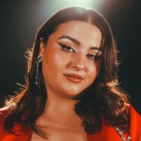 Bea Fern&aacute;ndez - Sigo Aqu&iacute;