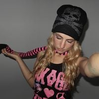 Mar&iacute;a Escarmiento - Pretty girl swag