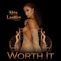 M&yacute;a - Worth It