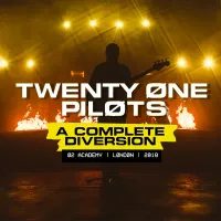 twenty one pilots - A Complete Diversion (Live @ the O2 Academy, London)