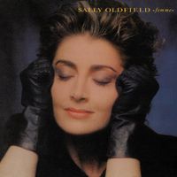 Sally Oldfield - Femme