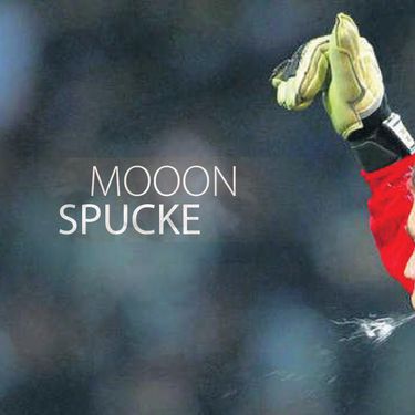 MoooN - Spucke