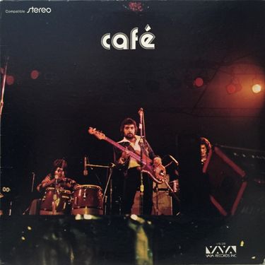 Caf&eacute; - Caf&eacute;