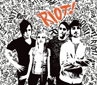 Paramore - Riot!