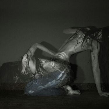 SOFIA ISELLA - Something is a shell .