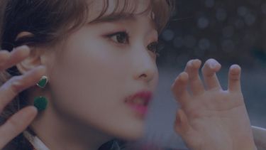 이달의 소녀 [LOONA] & Chuu - Heart Attack