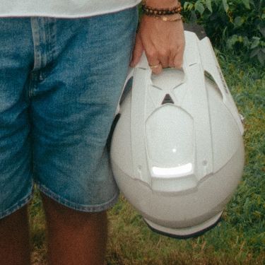 asiris - headlock
