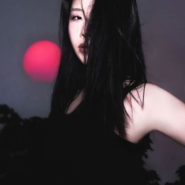 Itzel - b(e) light
