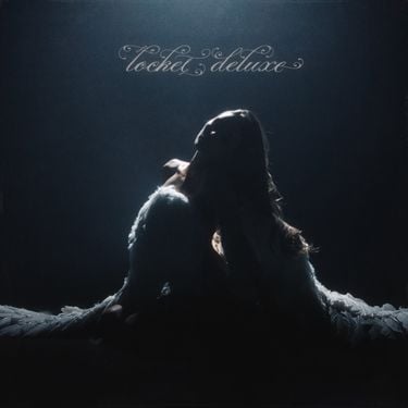 Madison Beer - locket deluxe