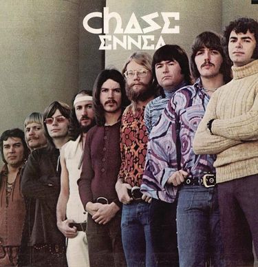 Chase - Ennea