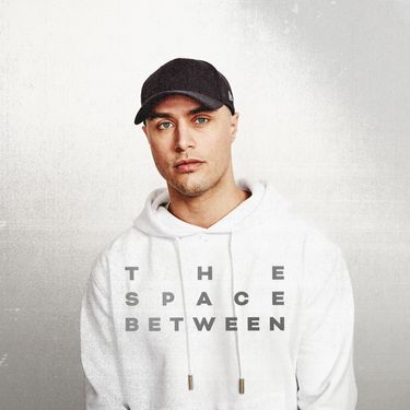 Illy - The Space Between