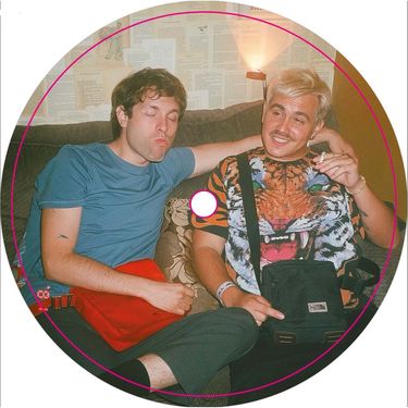 Nick León & DJ Python - Split