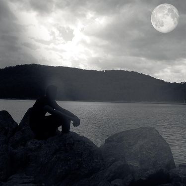 Tre Tre - MOON